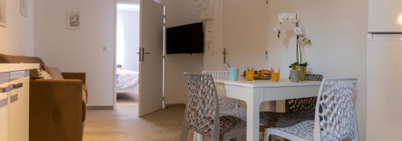 Loc Trotteur Le Fleur Des Champs F2 Cosy, Gare Sncf De Lourdes Apartment Екстериор снимка